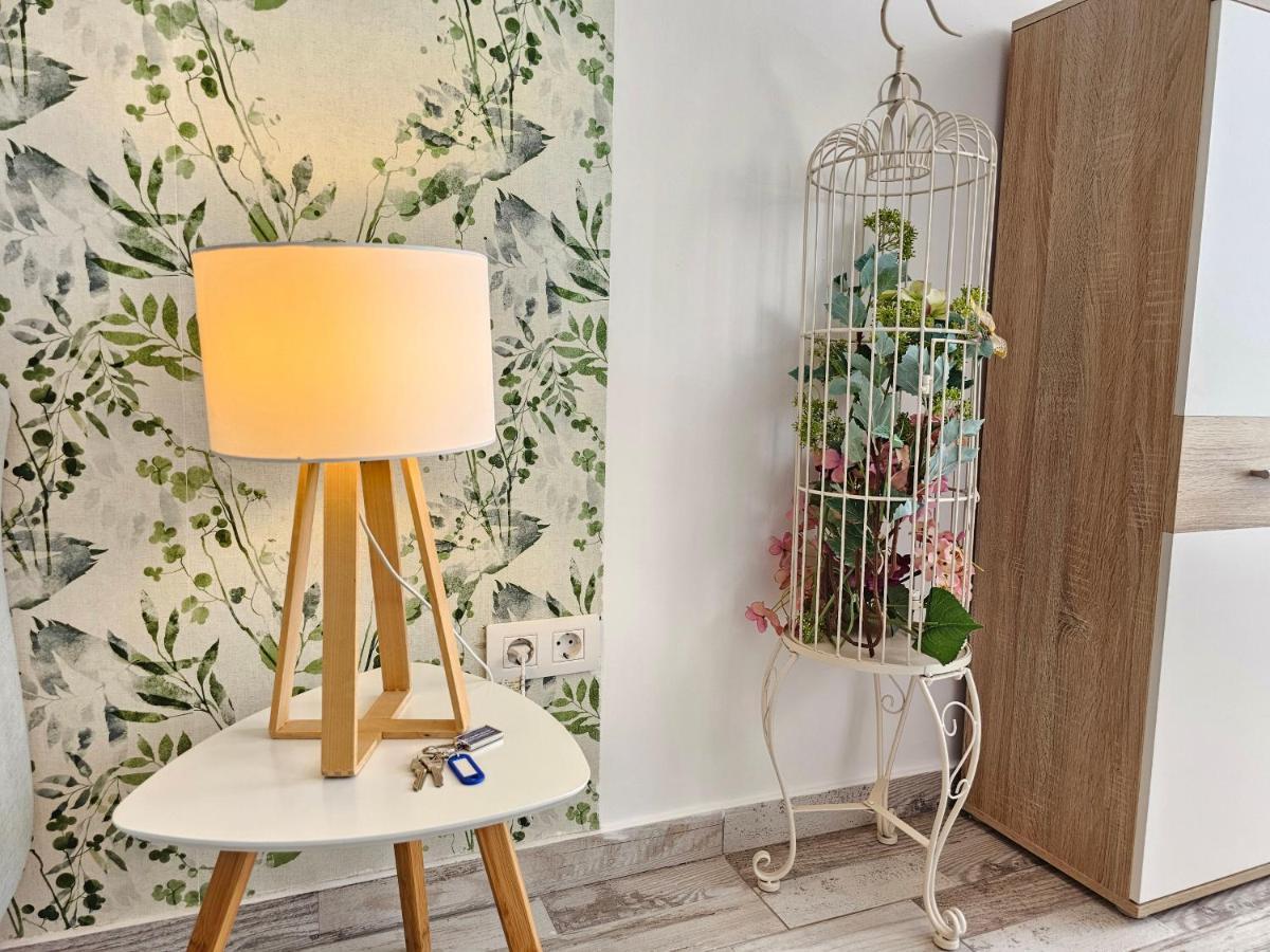 New Loft Sweet Holidays, Playa De Los Cristianos Лос-Крістіанос Екстер'єр фото